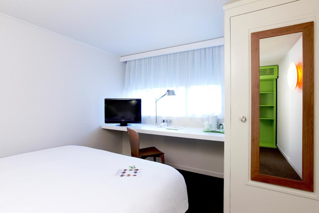 Campanile Lens Hotel Eksteriør billede